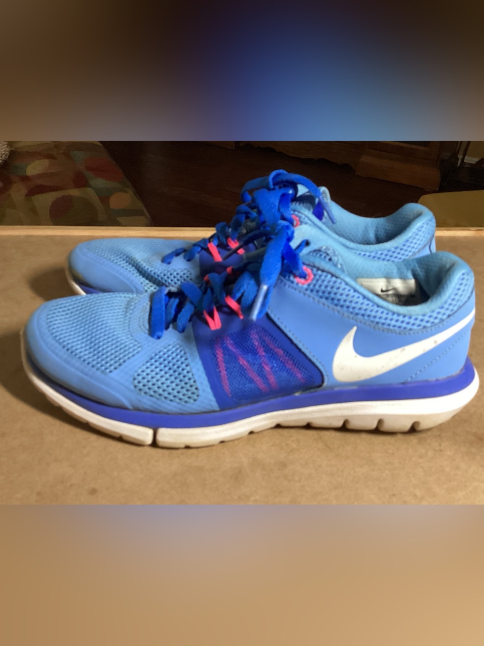 Nike Flex 2014 Run Light Blue and Pink Sneakers Size 6.5